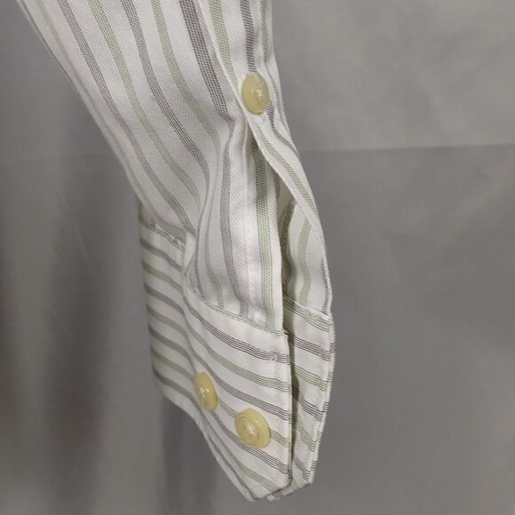 Perry Ellis City Fit Dress Shirt - Picture 6 of 8